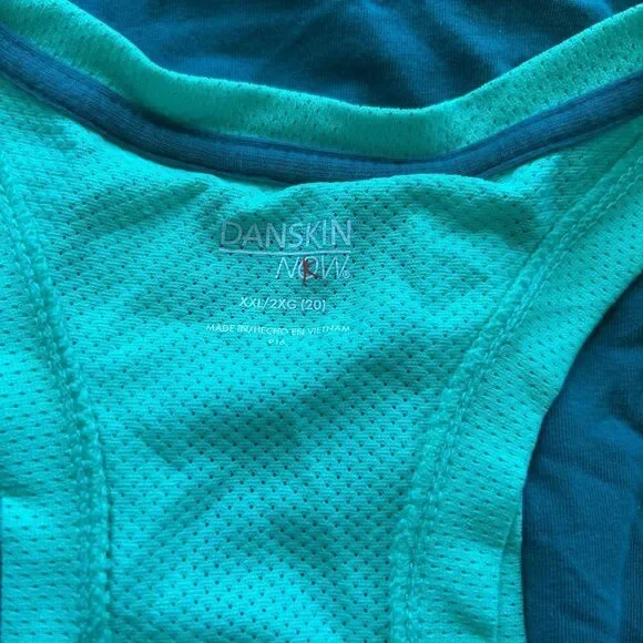 Danskin Now Teal Tank Top - Picture 3 of 3